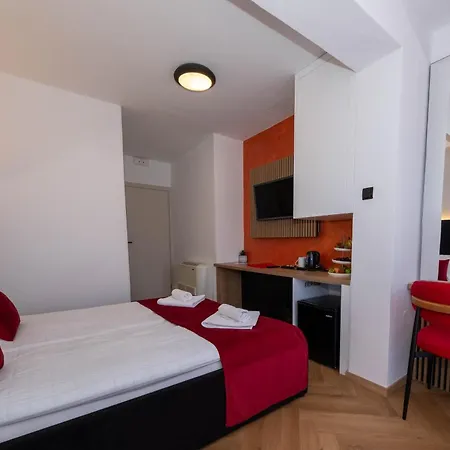 Sto Rija Bed & Breakfast 4*